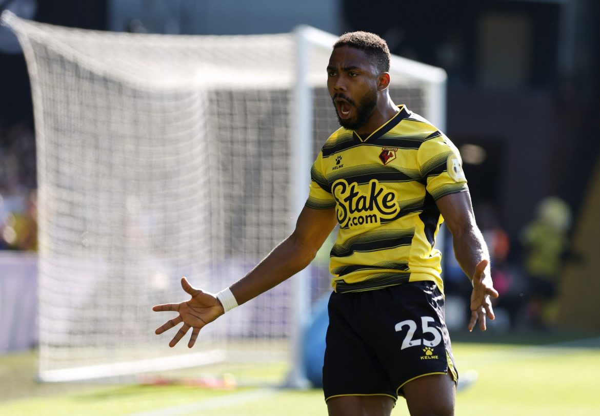 Forest in talks to sign Emmanuel Dennis