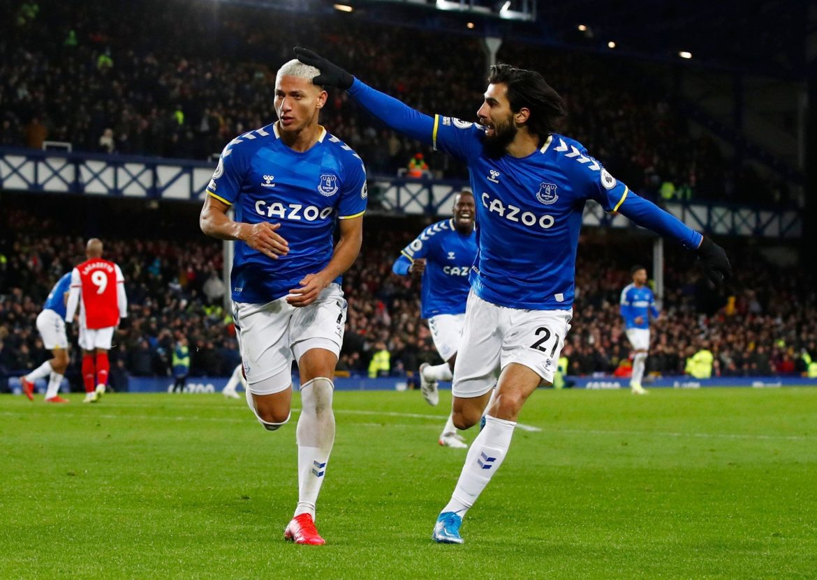 Everton must axe Gomes by signing Gallagher