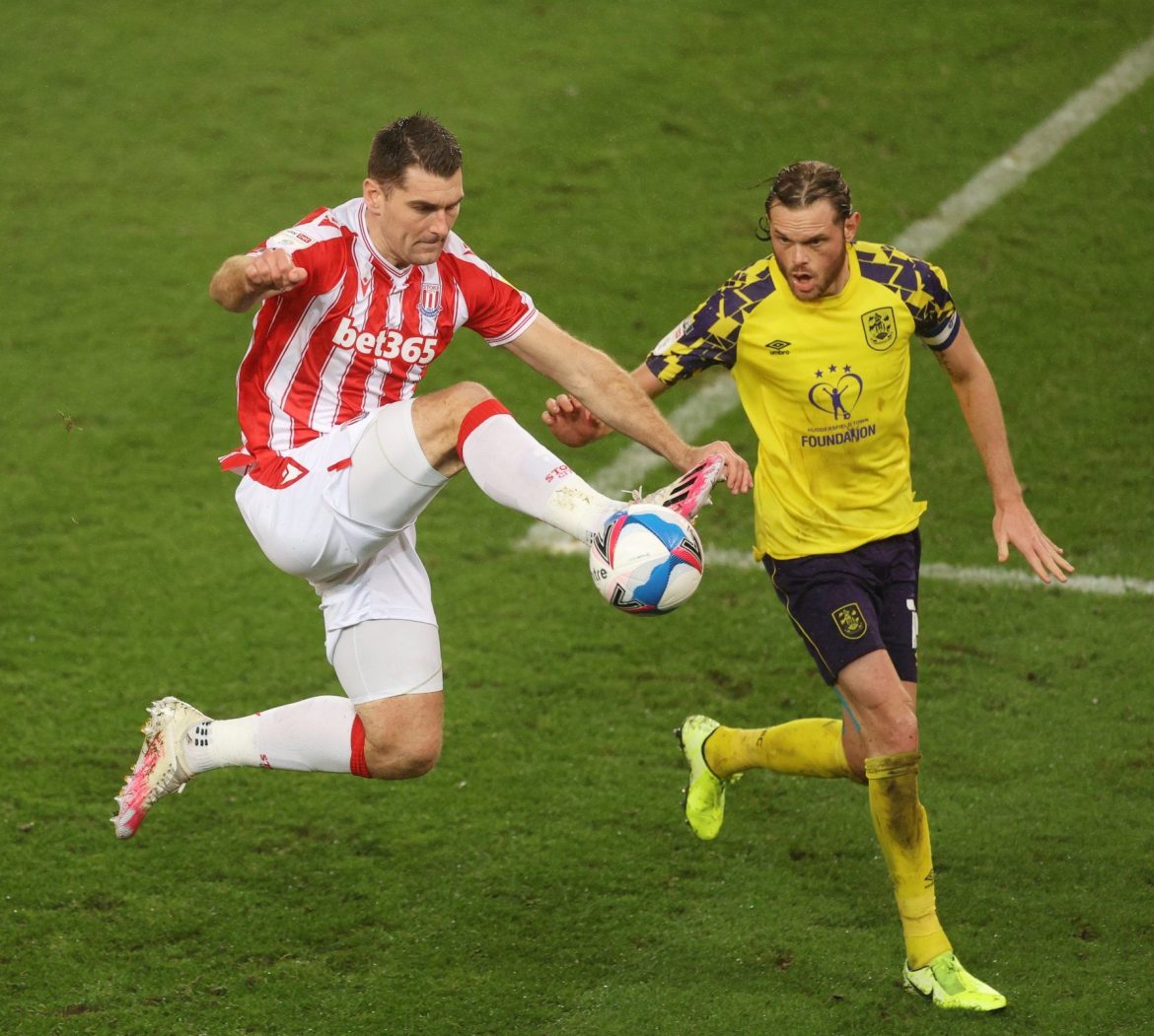 Derby County: Rams eyeing Richard Stearman