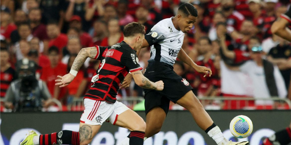 Everton make first move for £25m gem as club president travels for talks